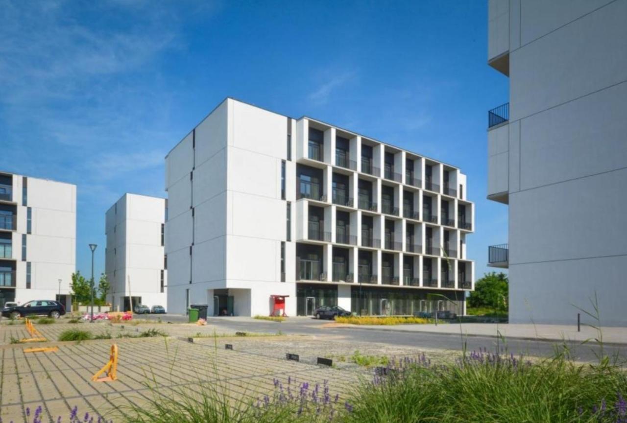 Apartament Airport ヴロツワフ エクステリア 写真